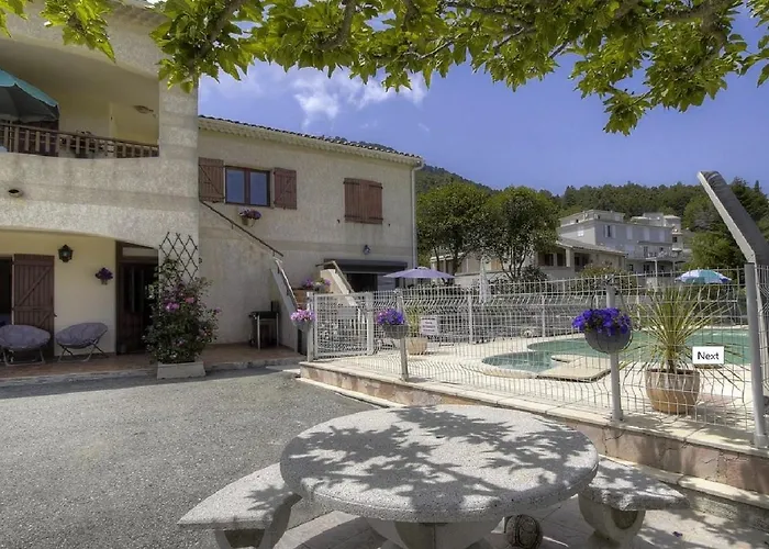 Amon Nos ôtes Сasa de vacaciones Vezzani